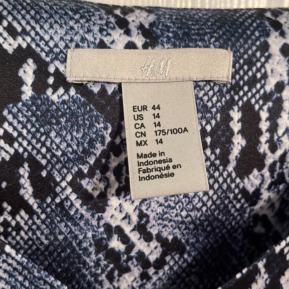 Blue Snake print Cami size 14 - Picture 3 of 4